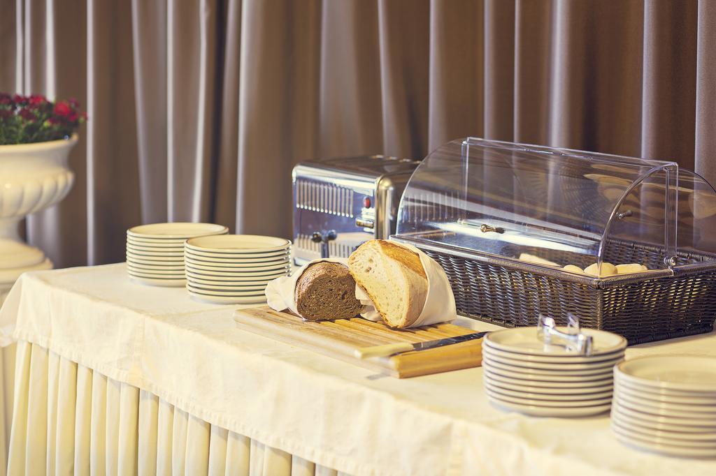 Tre Laghi Hotel Nebbiuno エクステリア 写真