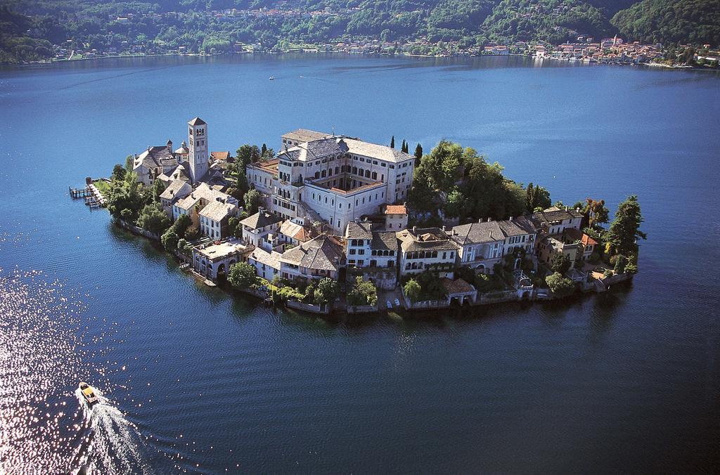 Tre Laghi Hotel Nebbiuno エクステリア 写真