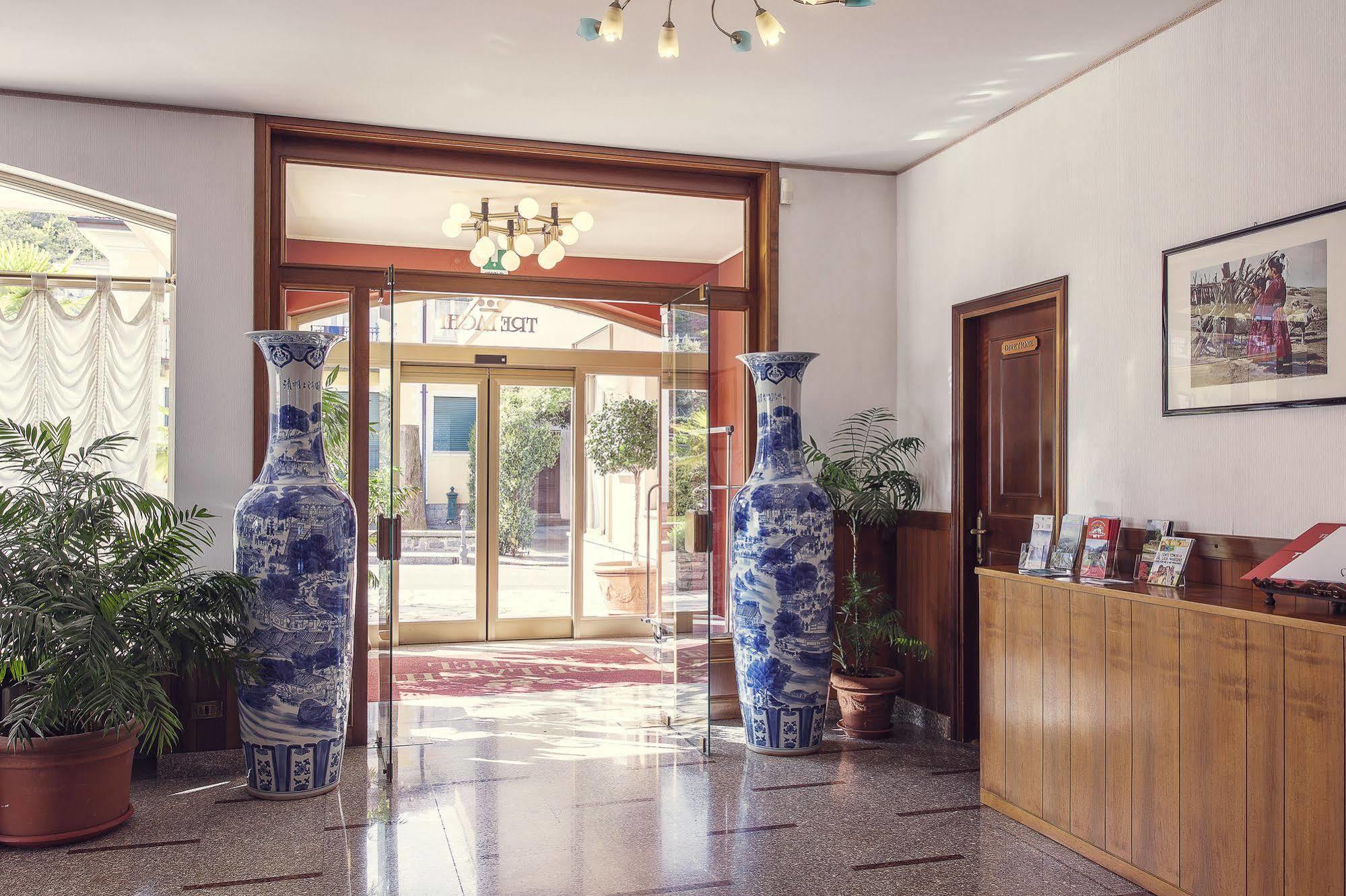 Tre Laghi Hotel Nebbiuno エクステリア 写真
